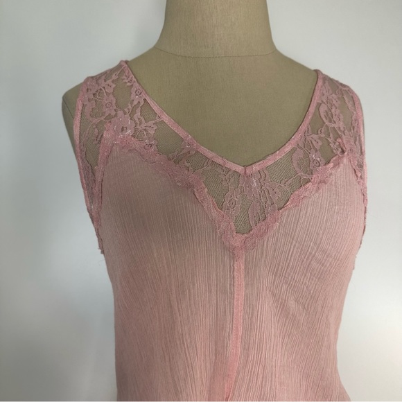 Forever21 pink sheer lace top L - Picture 13 of 16